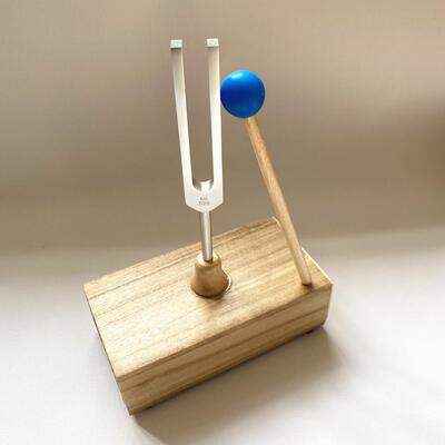 出口品质铝合金528HZ瑜伽音叉配木质音箱桐木材质