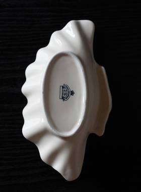 陶瓷壳扇贝纳TPK盘子创意贝母摆件家居装品零饰食贝糖果收托盘