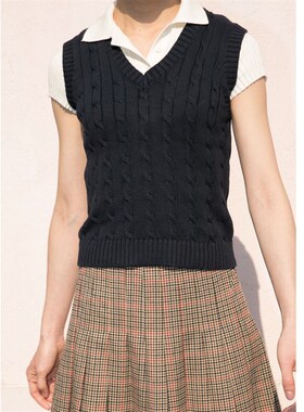 V领针织衫短款毛衣背心棉纱学院风BM灰色马甲麻花显瘦修身春装女