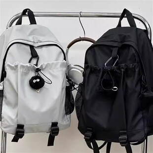 户外运动轻便双肩包男女款黑色防水大容量登山背包大容量学生书包