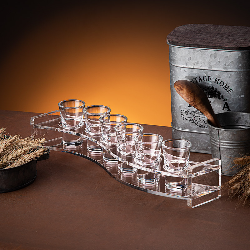 创意亚克力白酒杯架家用烈酒杯打孔托盘分酒器收纳架高档酒吧酒具