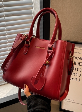 高级感红色包包女结婚包2023新款秋季百搭斜挎包大容量手提新娘包