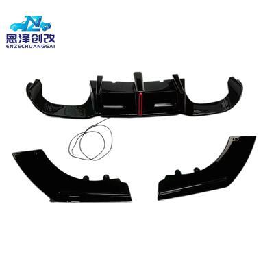 适用于宝马M2后唇M2F87改装V款三段式后唇碳纹后扰流板小包围带灯