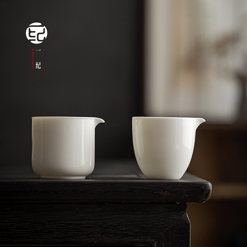 手工羊脂玉公道杯陶瓷分茶器甜白瓷功夫茶具家用茶海倒茶匀杯公杯