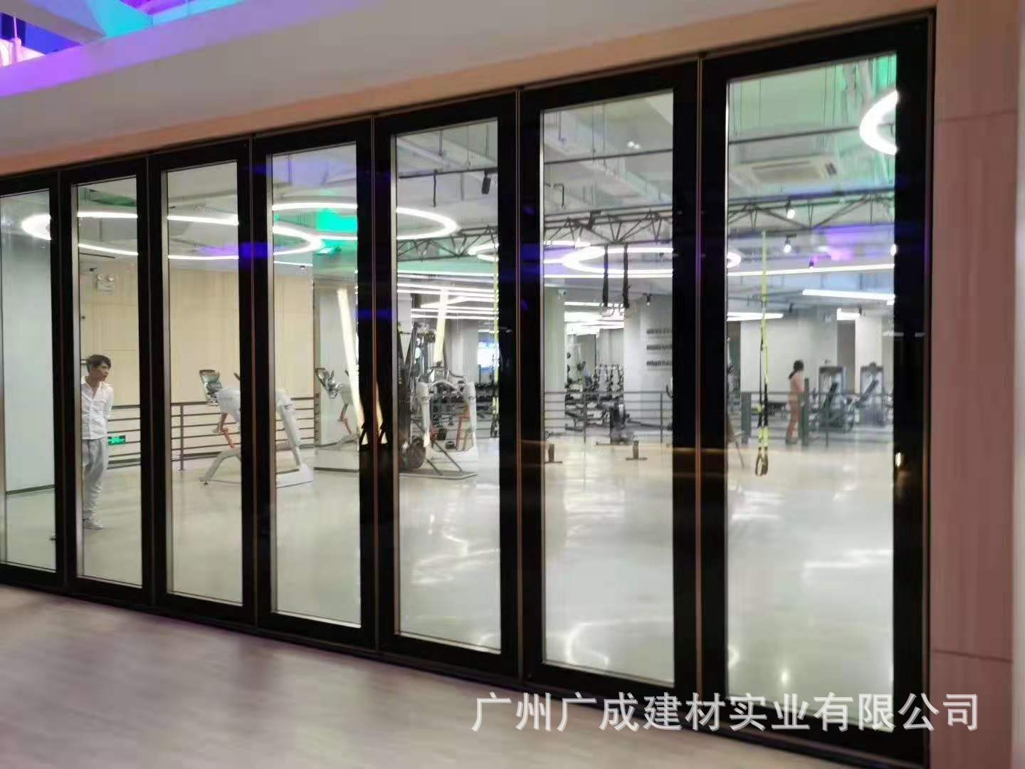 活动隔音玻璃隔断上下伸缩密封