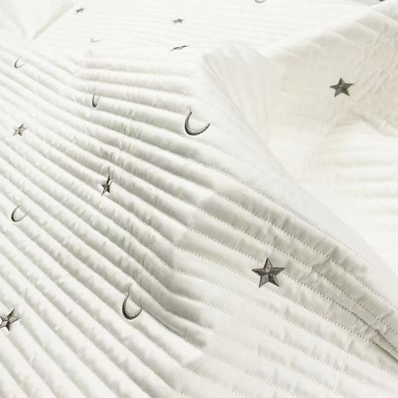 笠绣花布纯棉绗缝绣花夹棉料YPS可面爱卡刺绣通床垫床床上用品