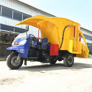 养殖场青贮边草料喂料PFC车养牛用动出料撒料车双出料油撒柴草自