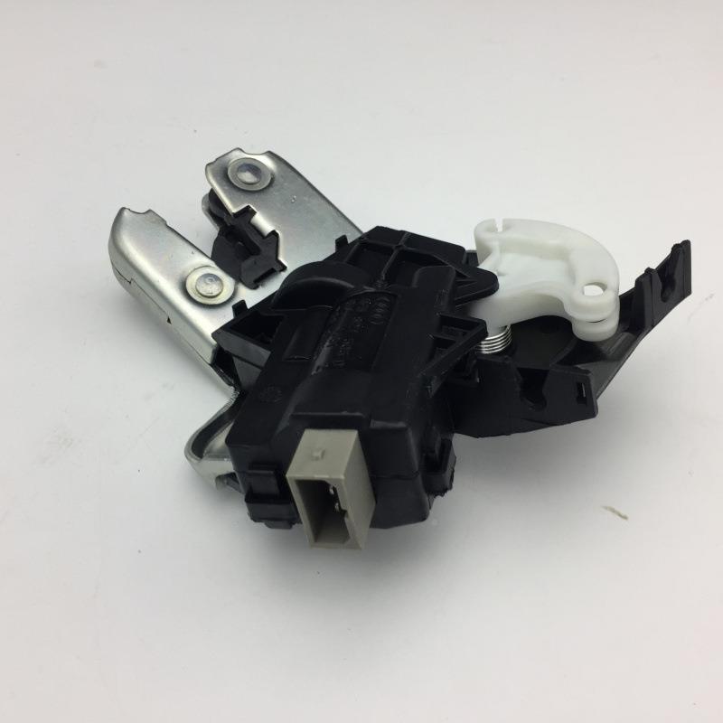 速腾5迈腾B7L后备0箱机锁块电马达总成480642F58275D