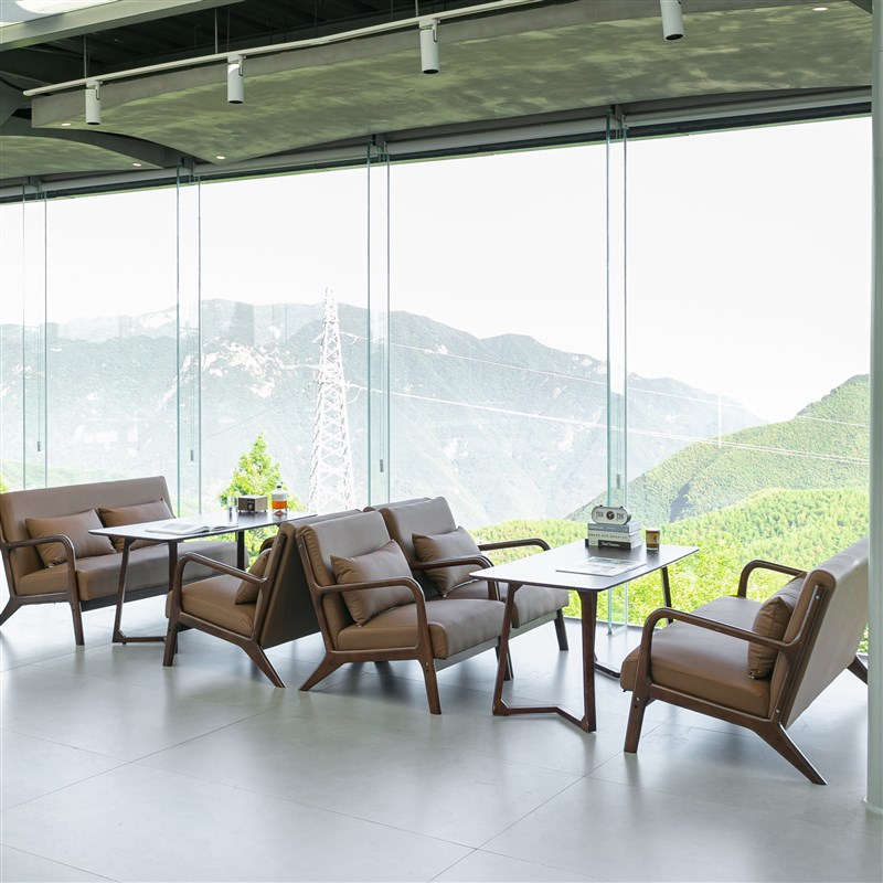 连锁奶茶店桌椅组合咖啡店馆休闲区实木沙发M咖啡厅椅子阅读区卡