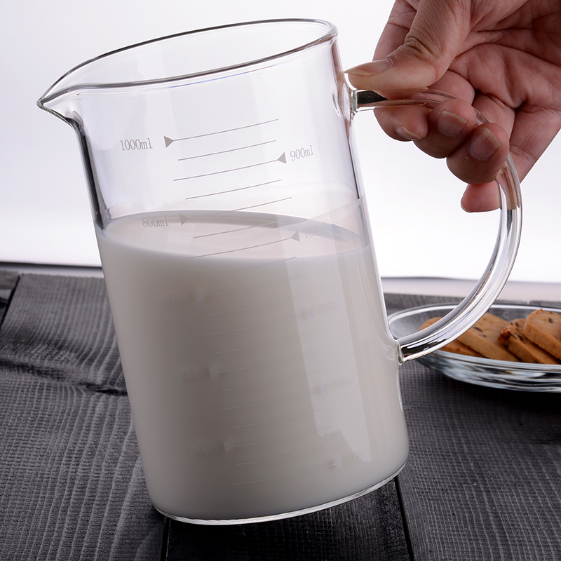 玻璃量杯刻度杯耐热玻璃带嘴通透家用冷水壶烘培带把手大号水杯子