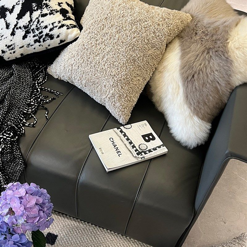 珑衍家居黑色沙发黑白咖色系靠垫抱枕样板房客厅沙发方枕搭毯