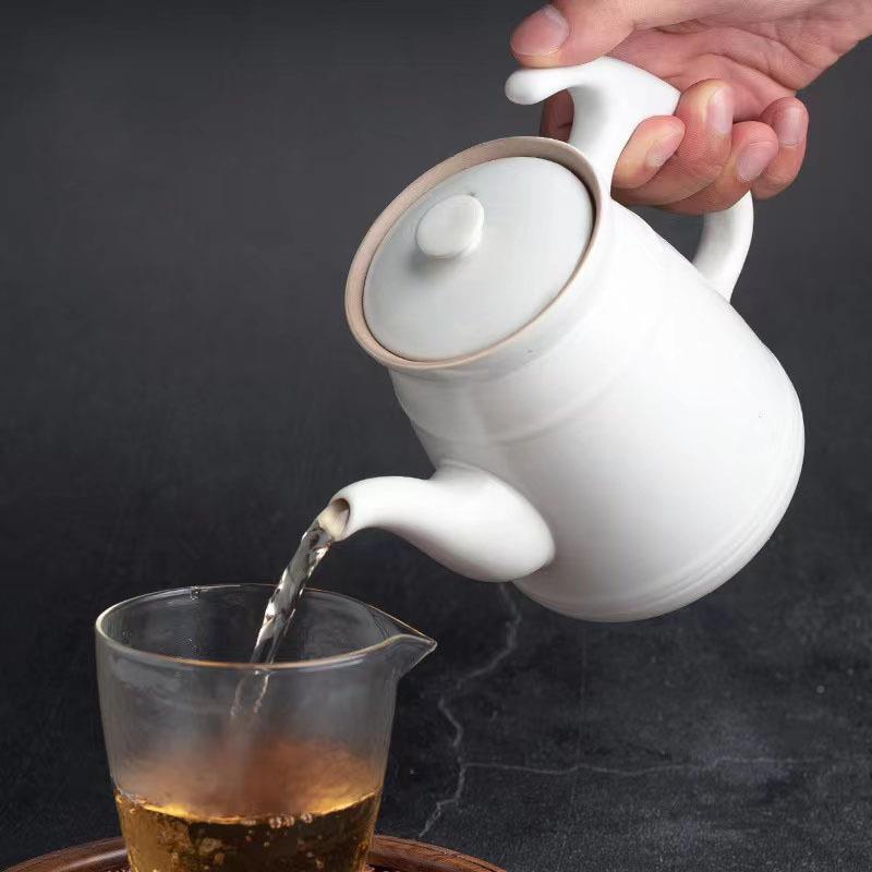 仿古白釉16885茶壶陶瓷大容过量单壶凉壶水家用大可加热防烫滤壶