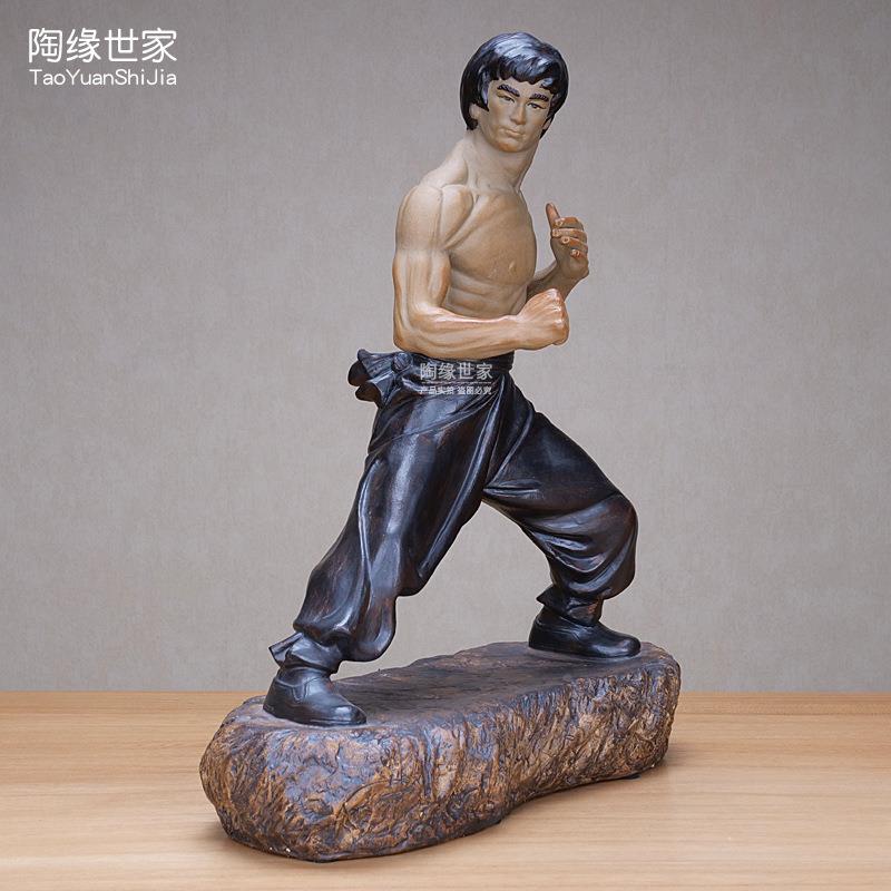 石湾仔李桌小龙雕塑公创意摆纪念品李小龙摆陶瓷摆件办公设室书柜