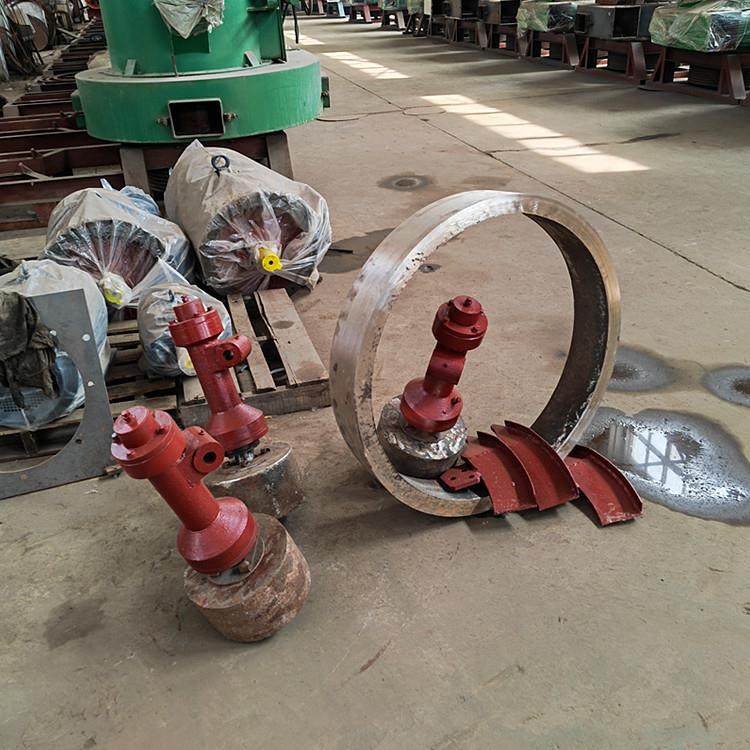 UMQ中州机械价3019雷蒙磨粉机配件价磨磨辊磨环格高锰钢报辊