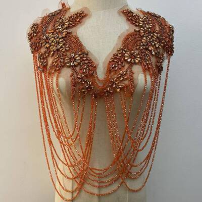 重工花挂服BEZ饰玻璃钻领手料工缝制婚纱礼服高定胸肩部链服装辅