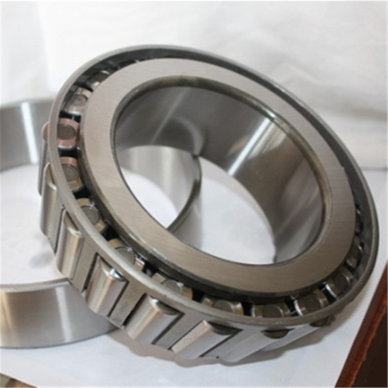 山东厂家现货供应轴承  圆锥滚子轴承  32220 老型号7520E