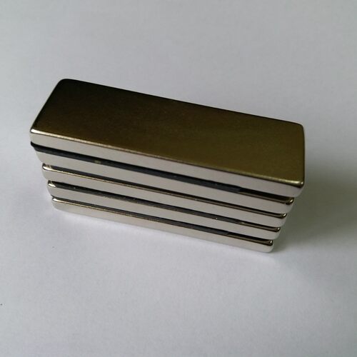 钕铁硼磁铁100*20*10强磁铁吸铁石长方形磁铁强磁铁100X20X10