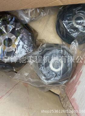 适用于PC650-8/6D140-5发动机机脚垫21N0111120/2070135140