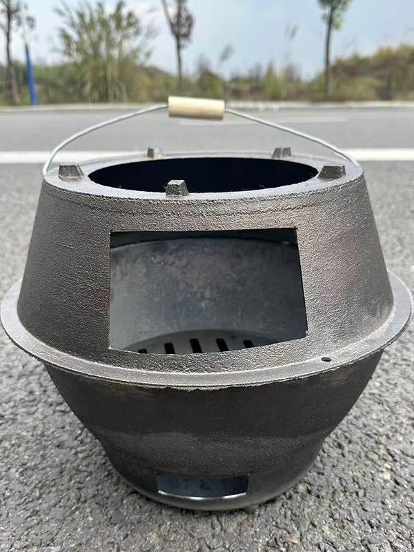 铸铁柴火炉农村烧木柴灶户外便携木炭炉户外取暖炉烤火盆野炊灶具