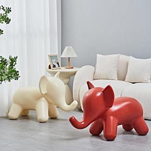 网红大耳朵象小飞象卷鼻子象坐凳动物造型座椅儿童凳客厅装 饰摆件
