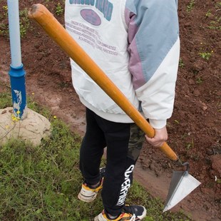 锄头挖地开沟锄挖沟拥垄尖头锄开荒铲松土园艺除草农具三角锄起垄