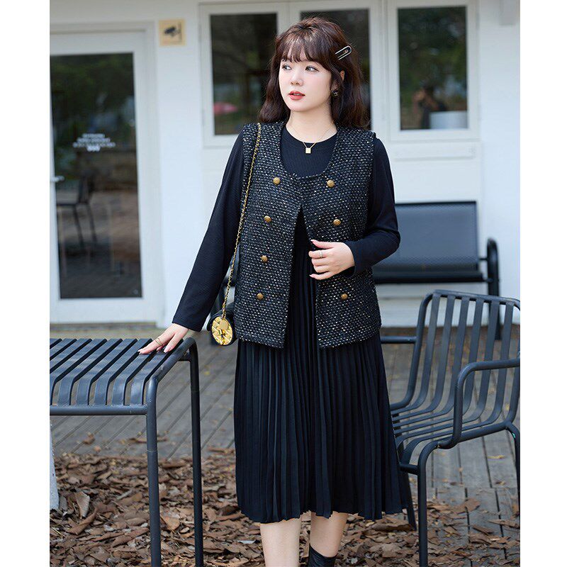 大码女装两件套秋季新款长袖针织黑色百褶连衣裙显瘦胖mm法式马甲