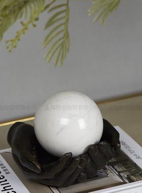 售楼板房间创意手托球金属摆件现处代样约客厅家居装饰品简LMTC-0