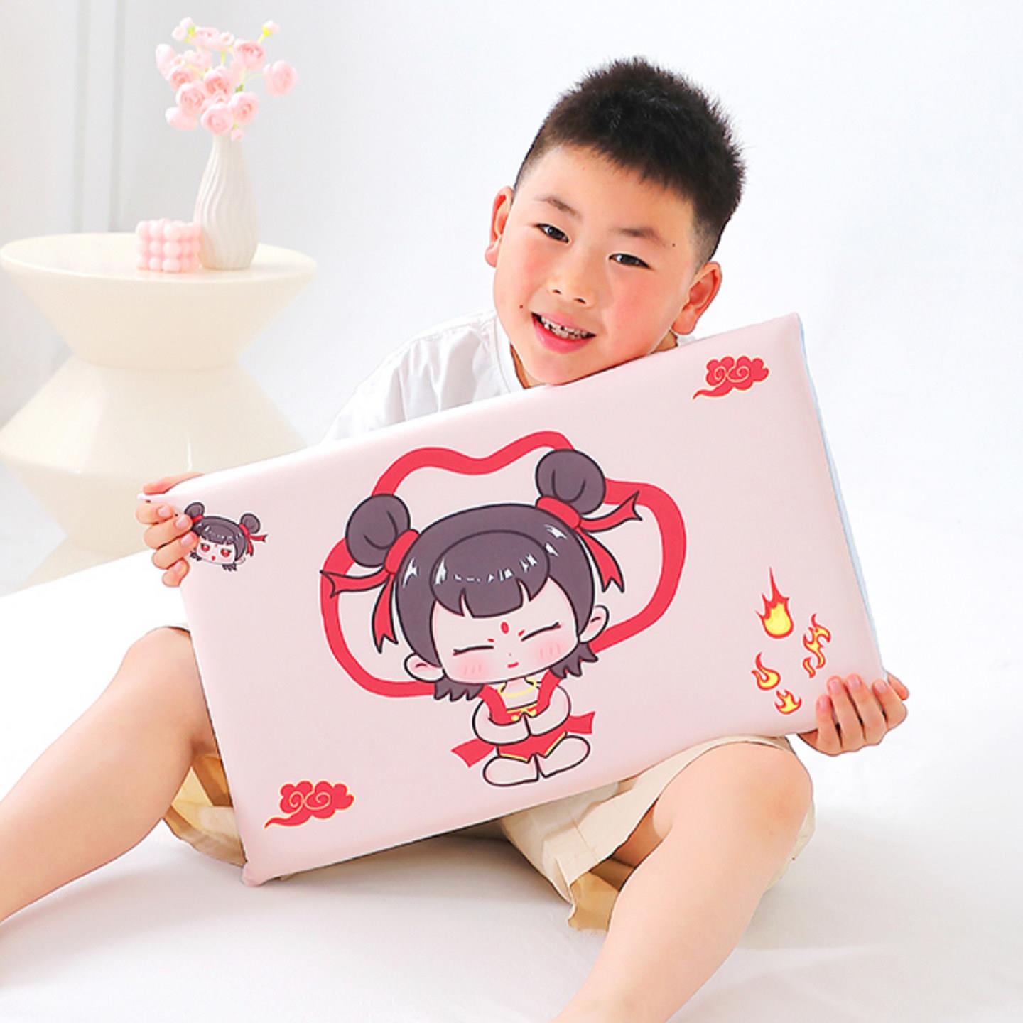哪吒敖丙儿童小枕头2025新款夏季冰丝枕芯套男童小女孩幼儿园专用