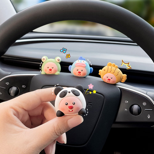汽车摆件中控台装饰卡通可爱屏幕趴趴公仔loopy小海狸露比车内饰