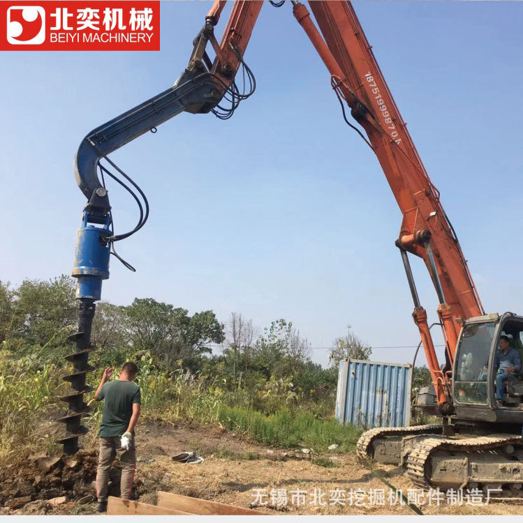 多功能光伏螺旋地钻挖桩机