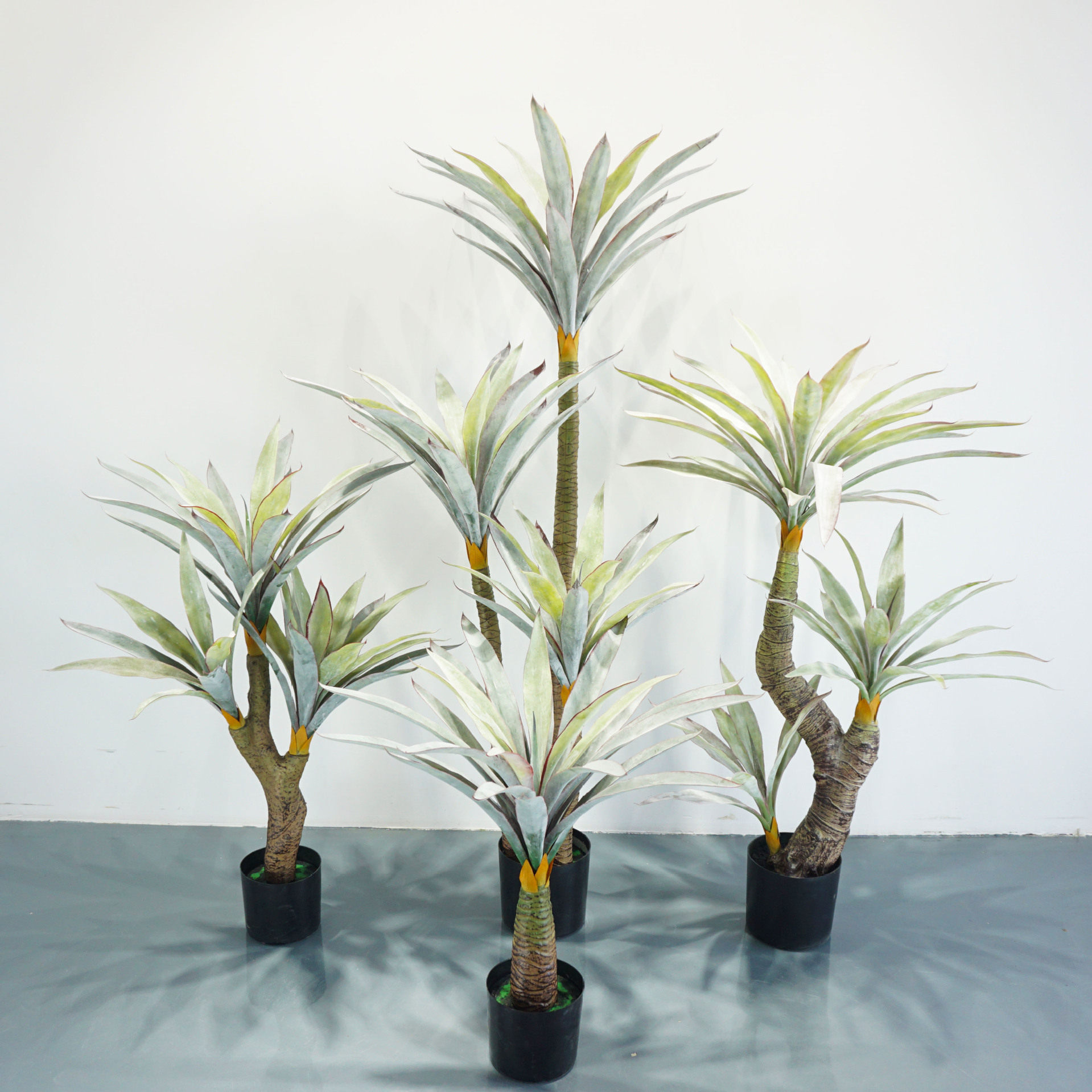 仿真植物露兜兰剑兰剑麻室内摆件橱窗造景绿植软装工程植物造景