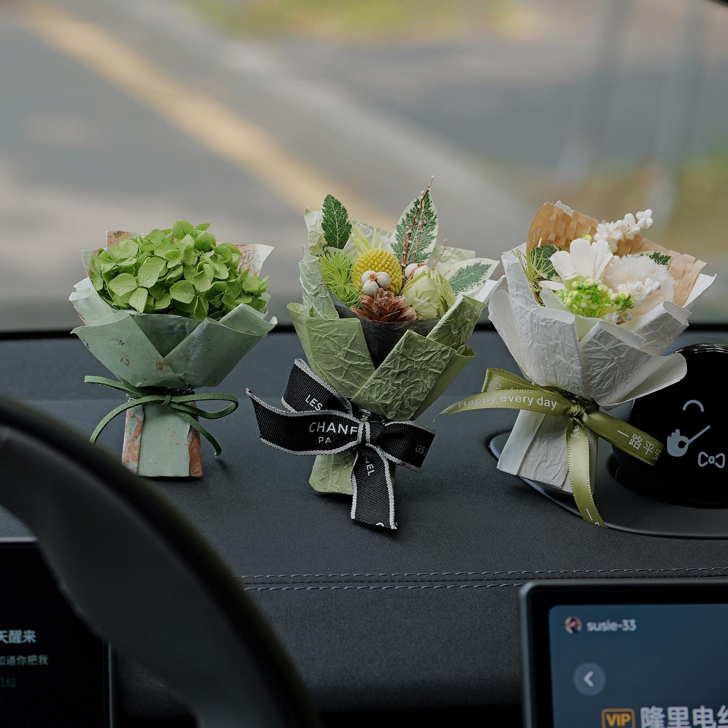迷你永生花束汽车空调出风口干花高级感内饰香薰车载装饰节日礼物