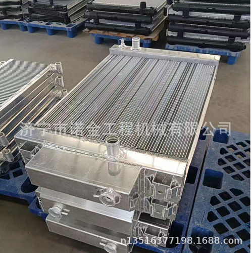 适用于现代335-7水箱散热器总成中冷器厂家现货销售