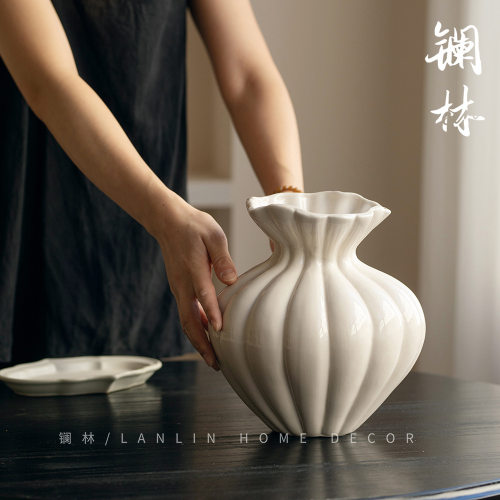 镧林新中式几何扭转花器花瓶现代简约餐客厅样板房售楼处法式蓬蓬