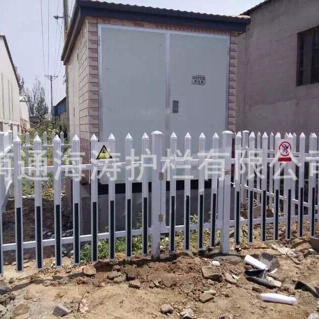 新农村建设PVC塑钢围墙护栏社区园林护栏仿木纹色护栏