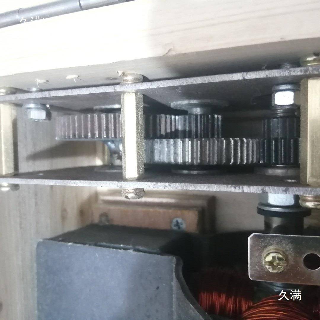 老式手摇发电机60到220伏v800瓦永磁交流白金电容磁石增速齿轮箱