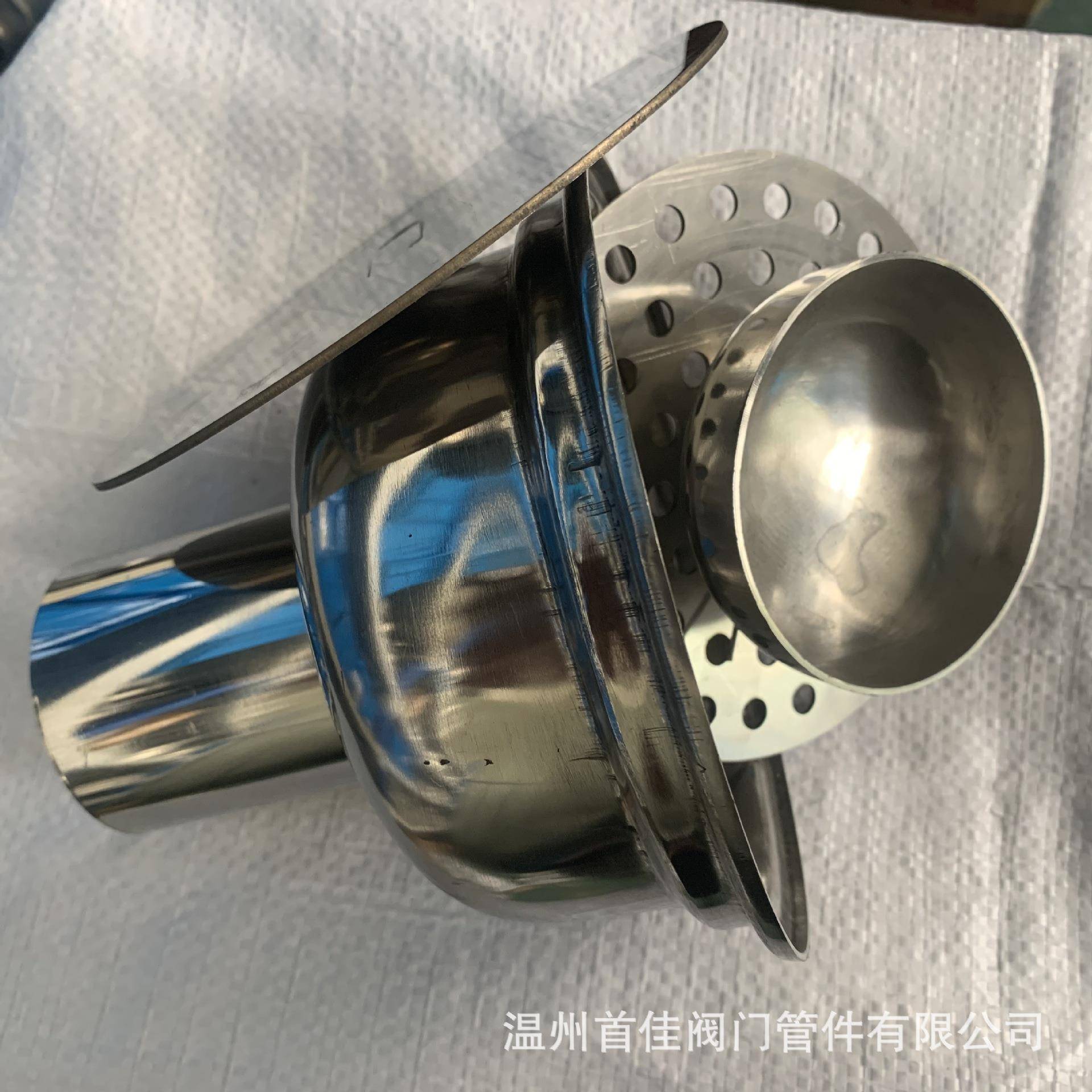 直供不锈钢可拆卸圆形地漏食品车间镜面抛光地漏卫生级洁净地漏