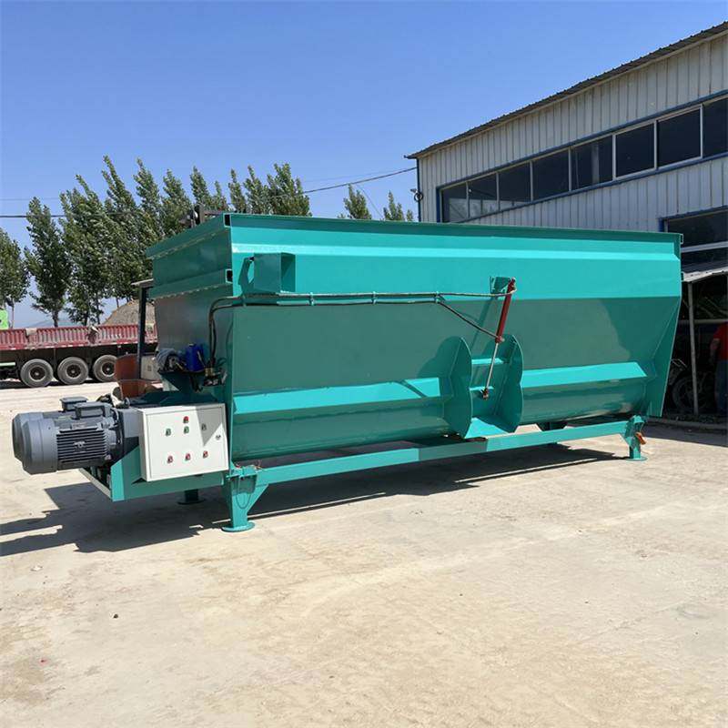 牛羊草料青储混合机图片全日粮饲草制备机工作视频 TMR搅拌机规格