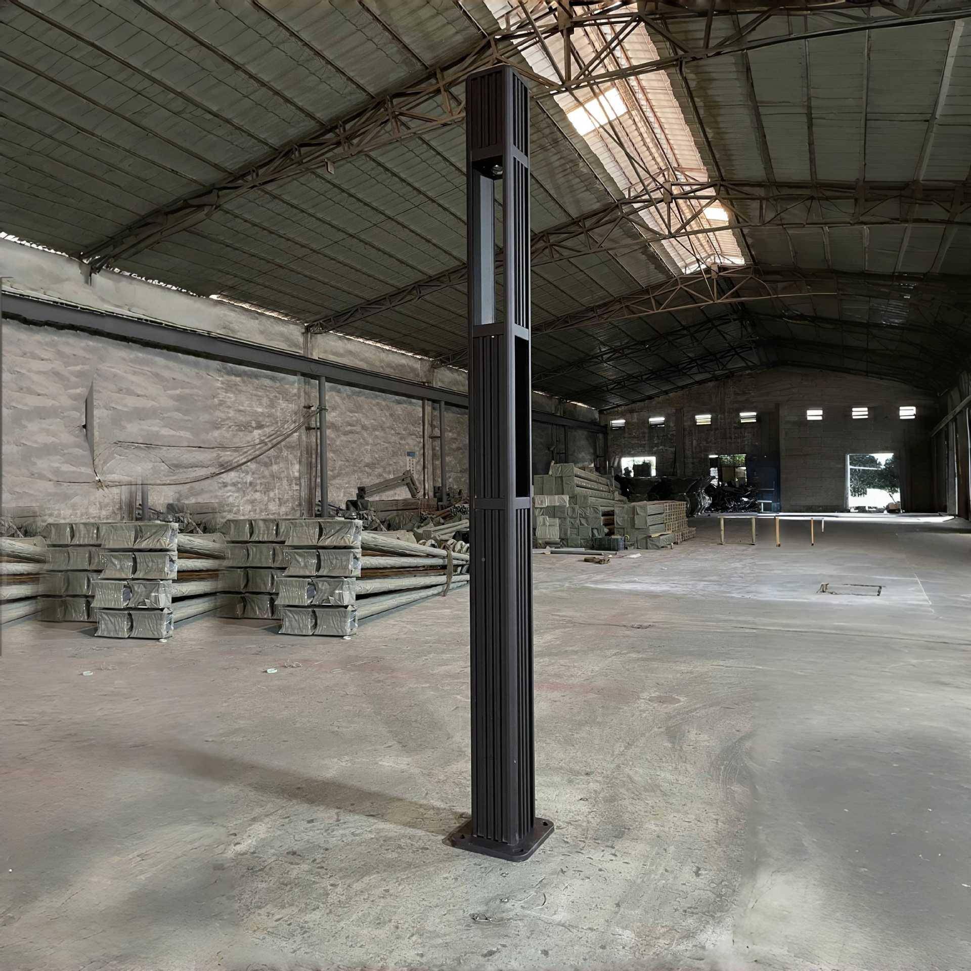 货工厂现发镀锌钢材现材观景装饰庭院灯8米LED球场灯公园qh-XH01