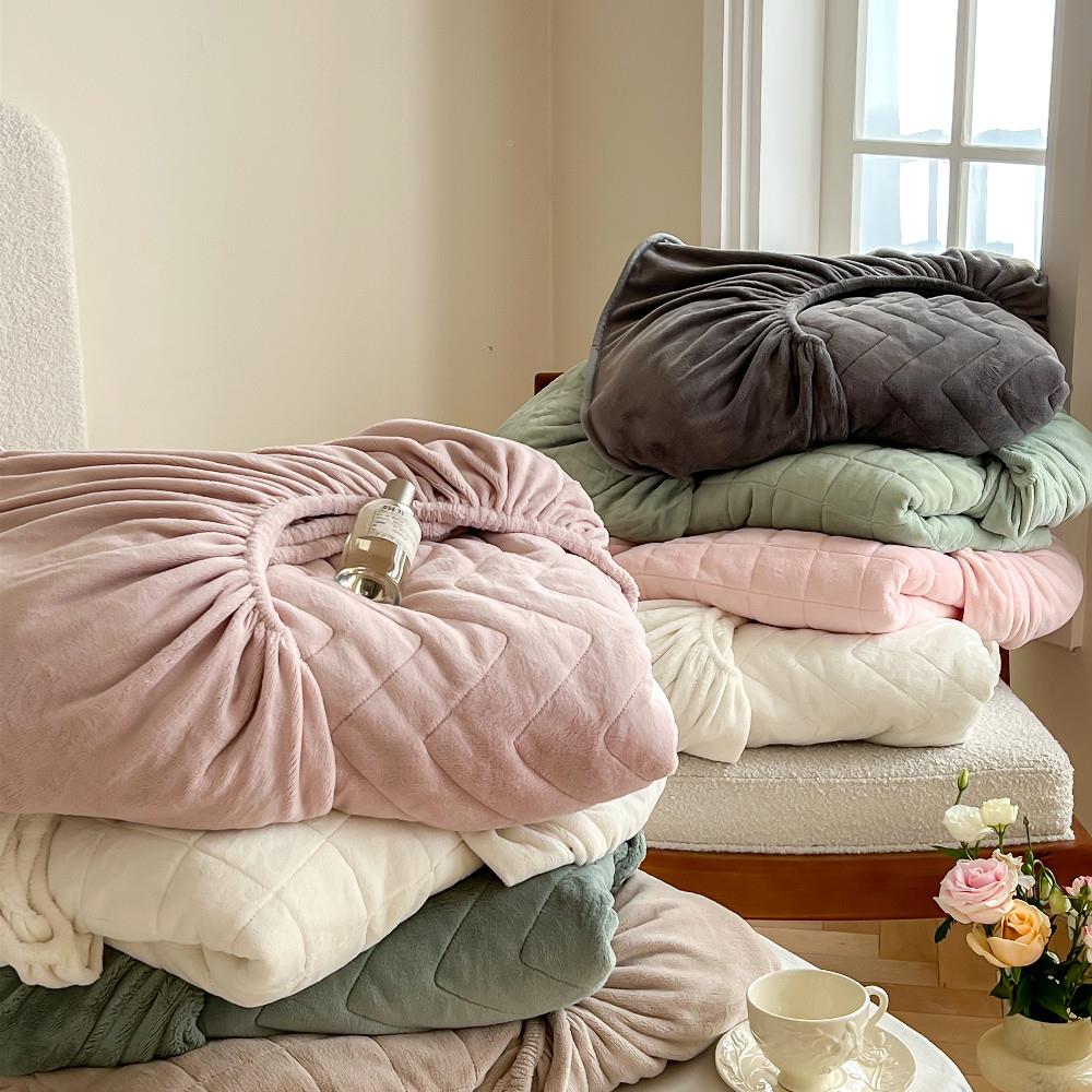 冬加速厚保暖230g棉牛奶绒VIC绗缝夹床笠加绒暖纯色床罩床垫保秋