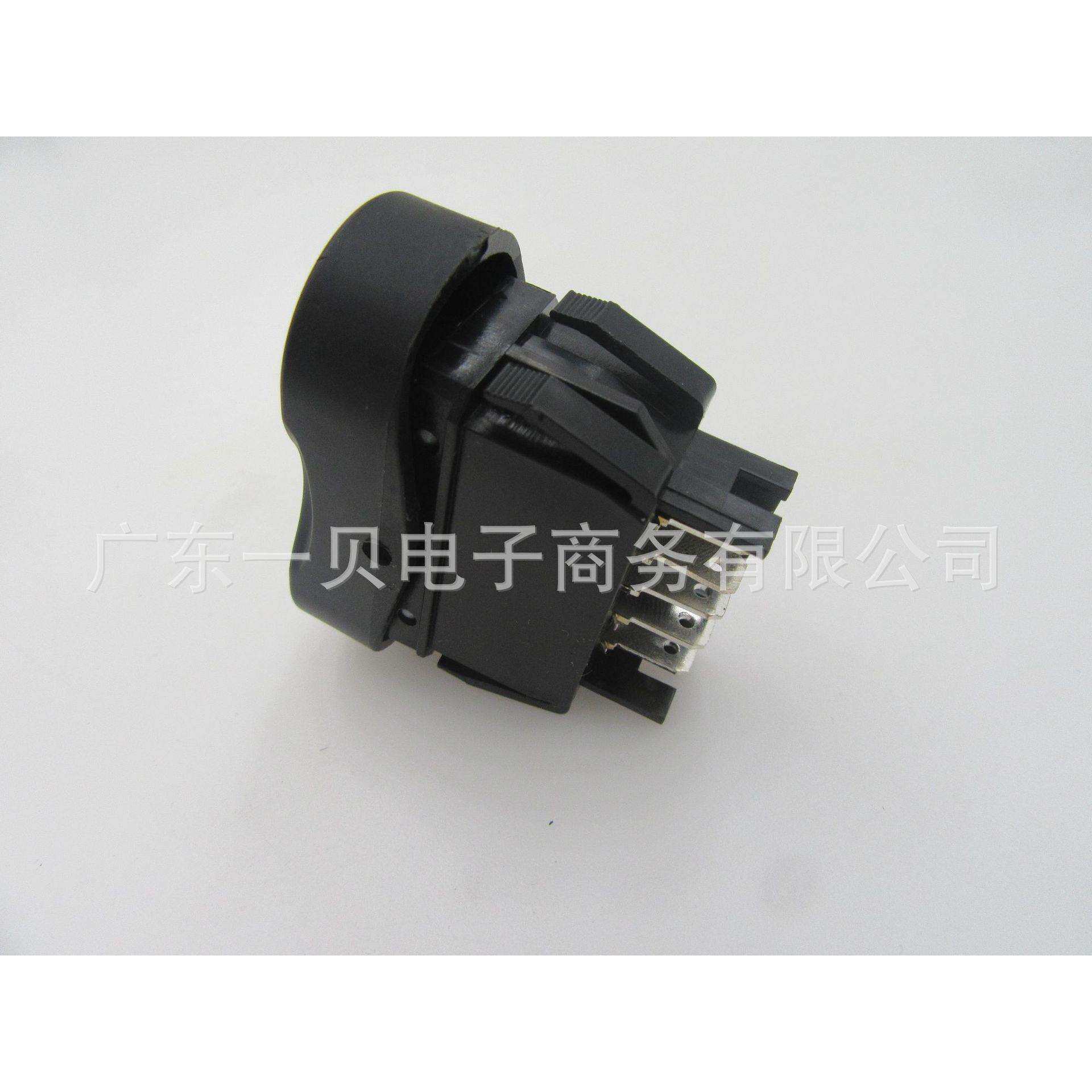 8200602227电动窗开关5针适用于Duster1.51.6