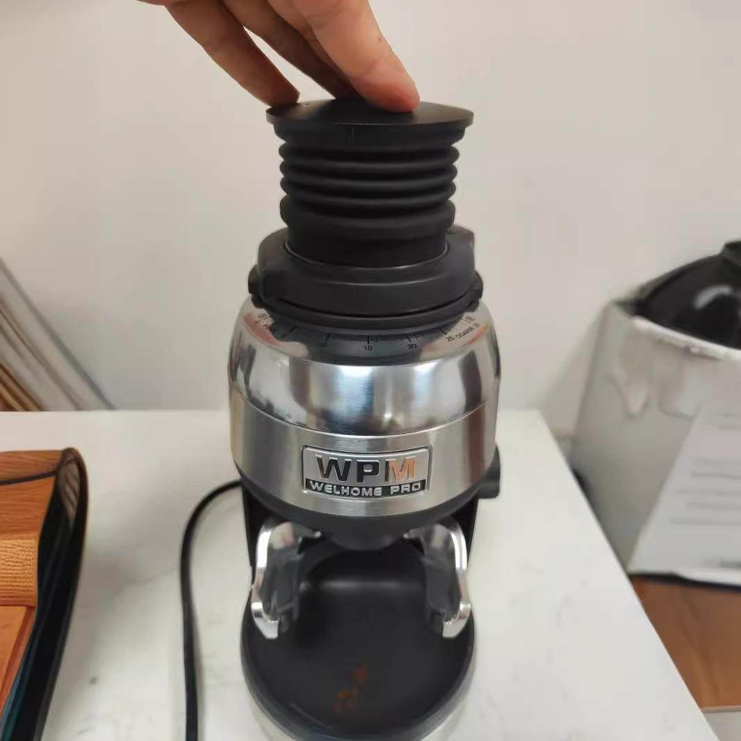WPM惠家ZD-12/15/17N磨豆机豆仓残粉拍漏斗研磨机清洁气吹豆仓
