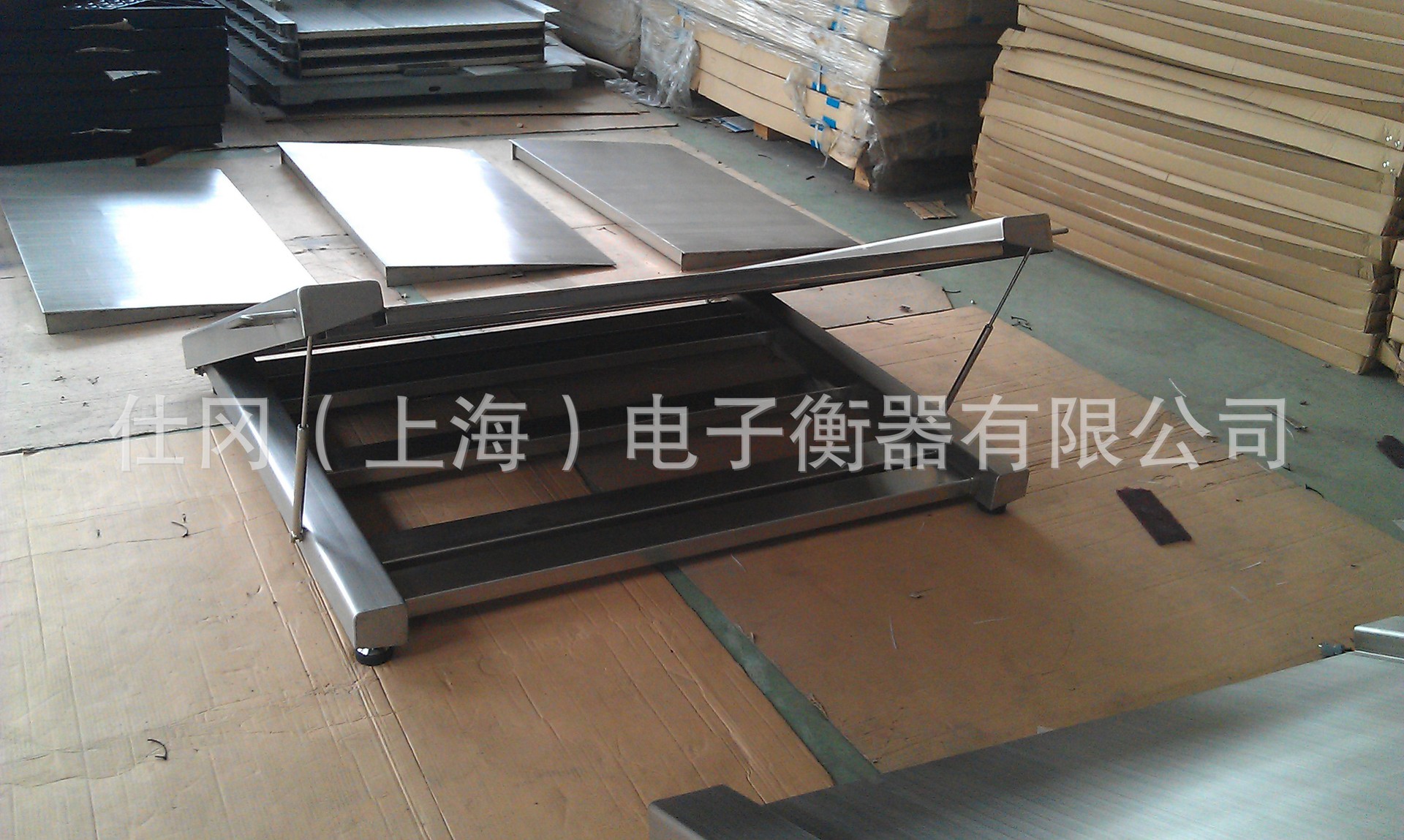 上海生产可用水冲洗电子地磅1吨2吨3吨全304不锈钢防水效果好