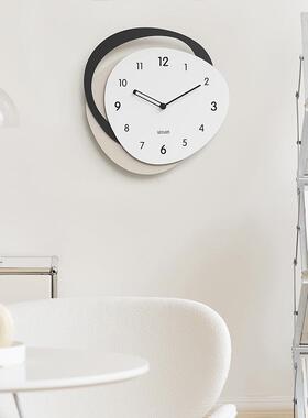 W打OZOOM准MQO屋免墙孔客厅挂时钟2025新款现代创意钟表家用简约