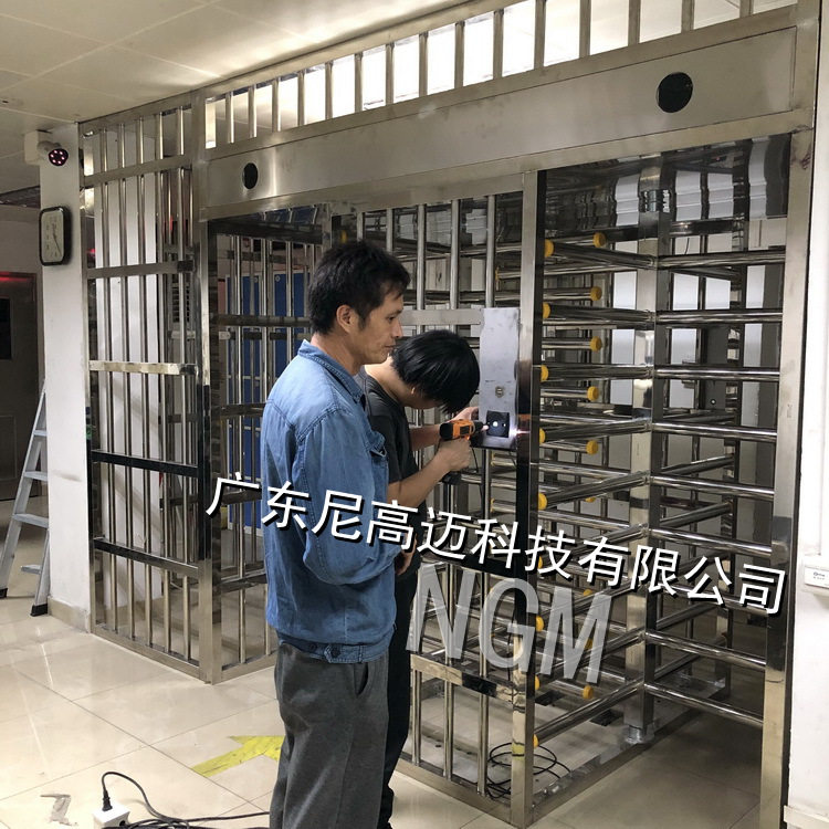 监所走廊过道双门电动旋转门防尾随十字转闸小区商业楼出入全高栅