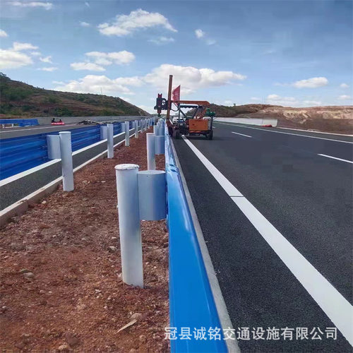 河南焦作现货销售农村公路波形梁钢护栏板高速公路护栏板Gr-C-4E