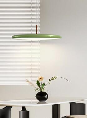 北奶油679风餐厅吊灯简约现代欧古飞碟餐桌吧台全光灯谱岛台复饭