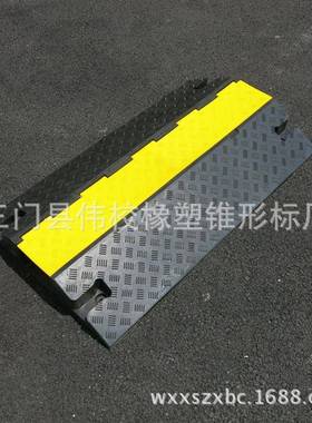 VC橡1000*580铺胶室外大孔径一线槽P舞台线线板压线板橡胶槽减速