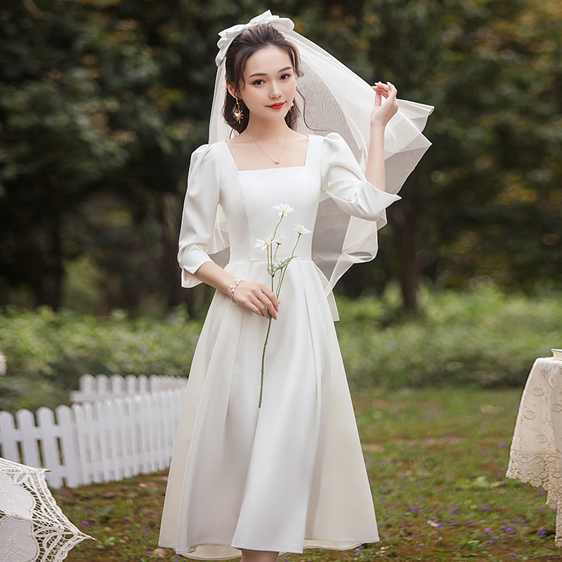 领证登记法式小白裙个子复古轻婚纱礼服伴娘服长袖订婚秋冬连衣裙