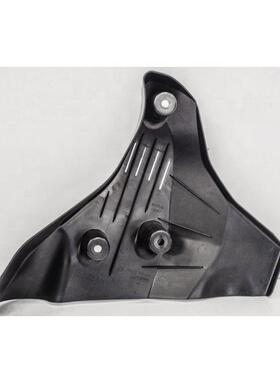 33326858413 33326858414 适用X1/F48 1系F52-2系F45/F46后悬护板